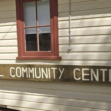 Community Connection & Conversation with The Unbreakable Farmer – Warren Davies